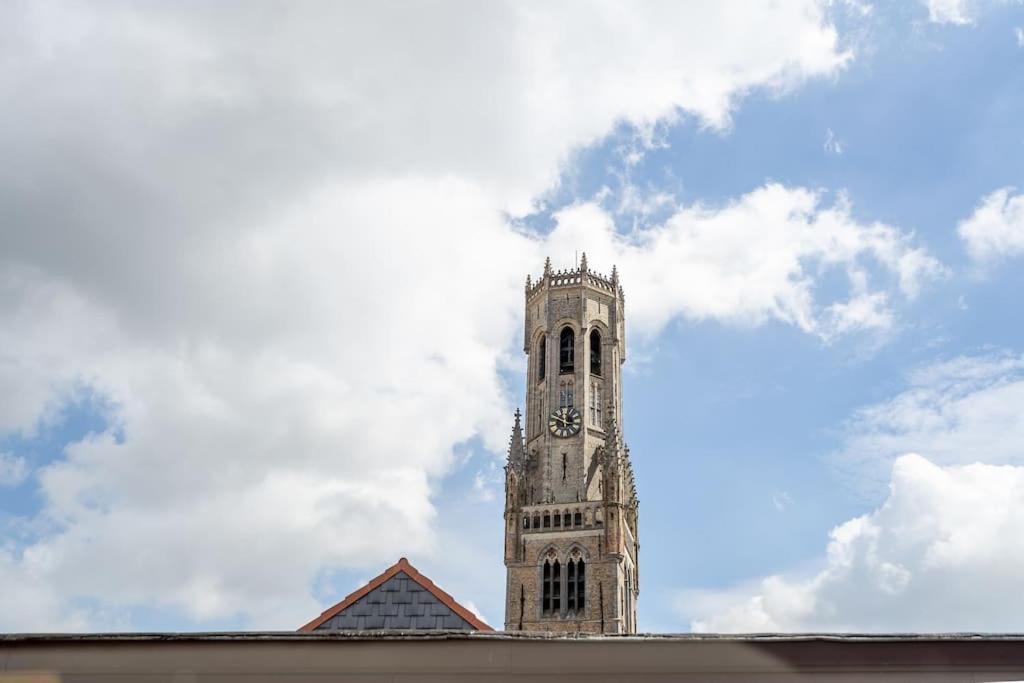 The Bruges Belfry View Apartment Bagian luar foto