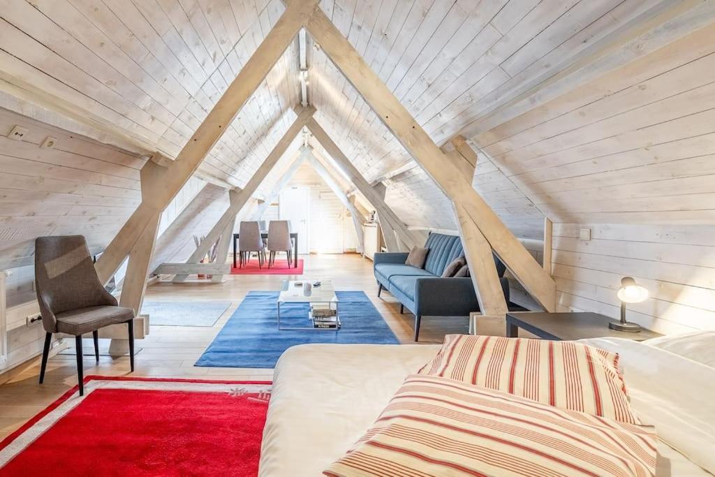 The Bruges Belfry View Apartment Bagian luar foto