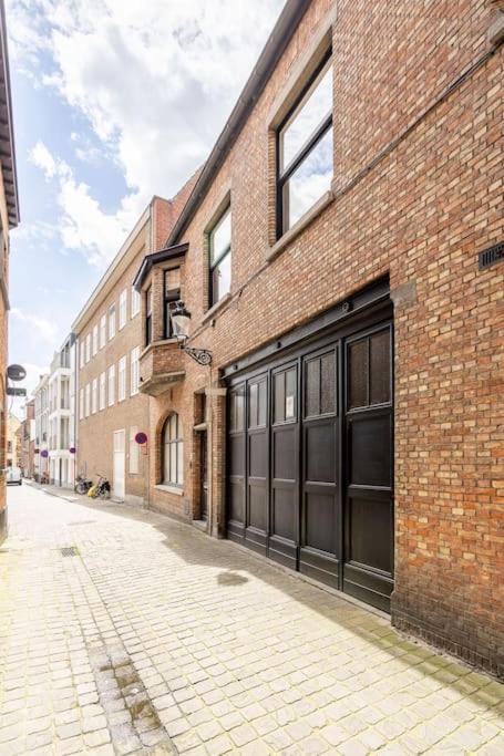 The Bruges Belfry View Apartment Bagian luar foto